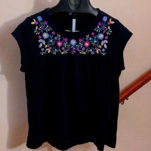 Embroidered yoke short sleeved top